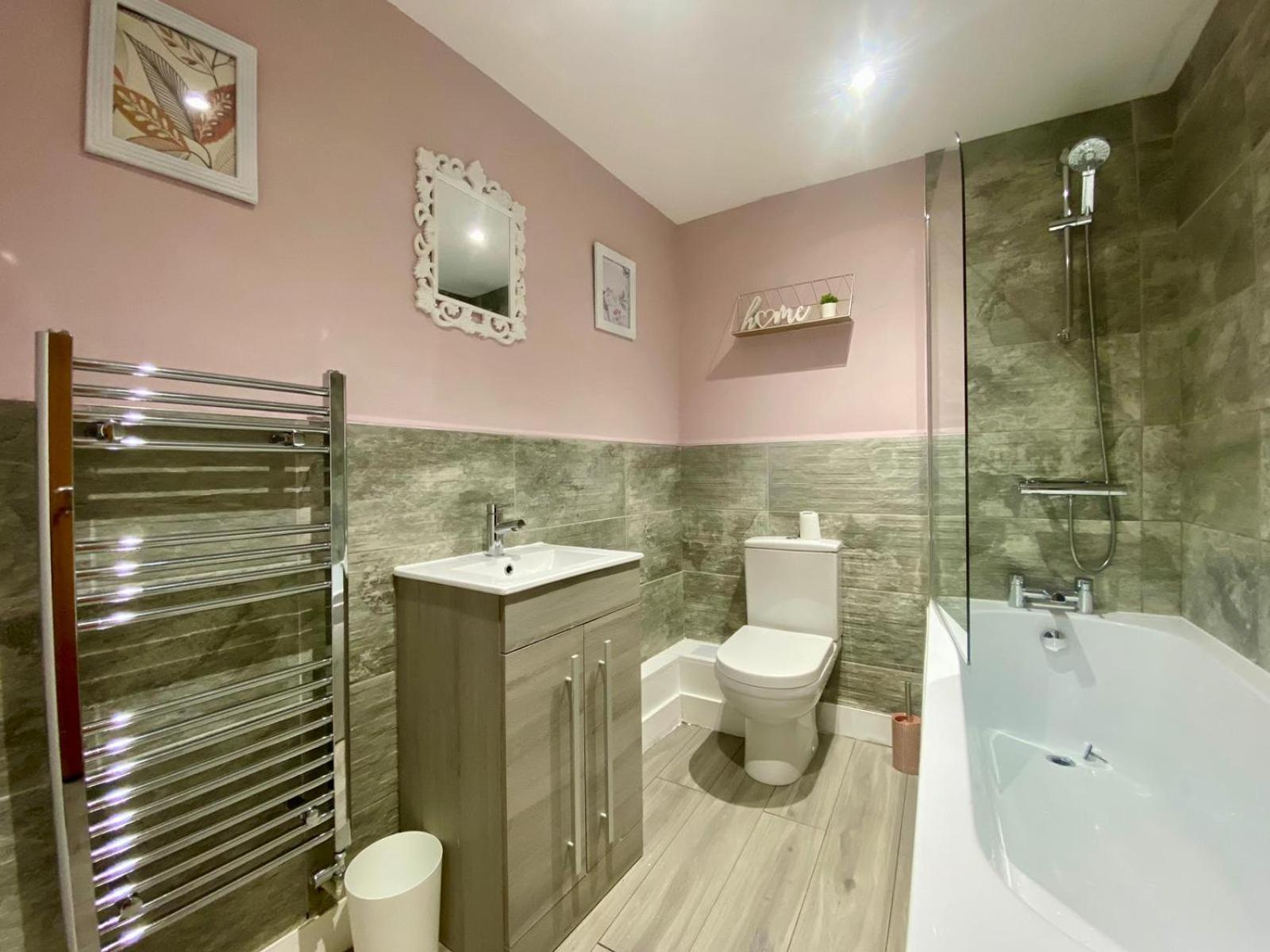 Apartment 2 แมนเชสเตอร์ ภายนอก รูปภาพ